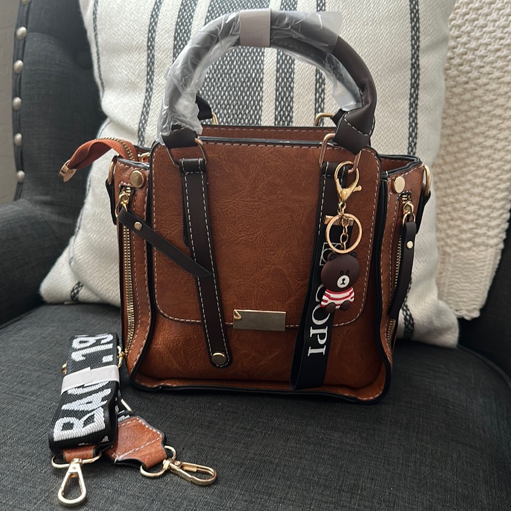 The Lia Handbag